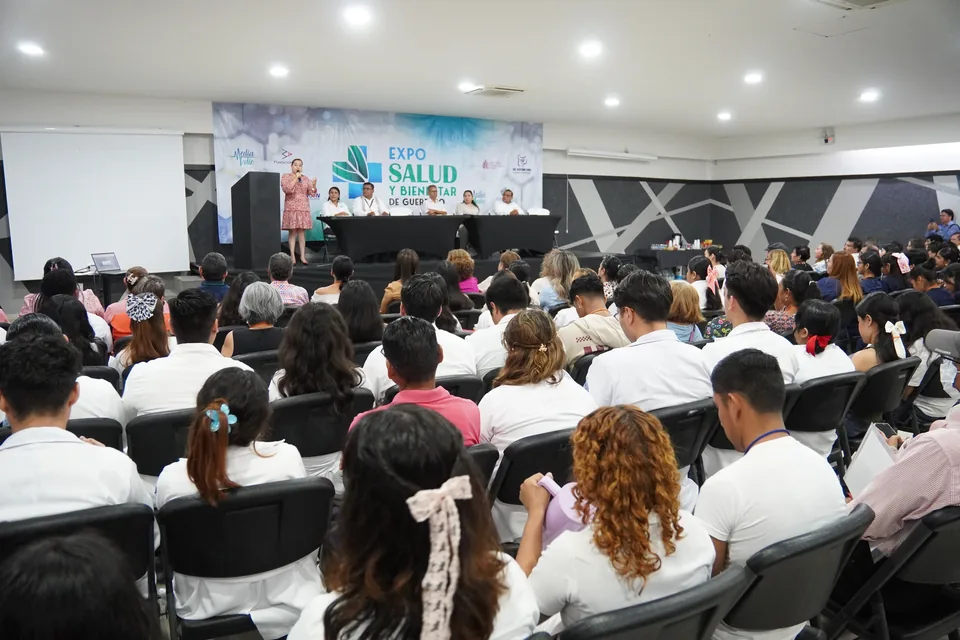 Momento de la Expo Salud y Bienestar de Guerrero 2025