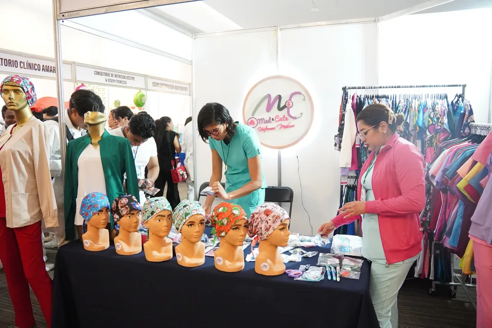 Momento de la Expo Salud y Bienestar de Guerrero 2025